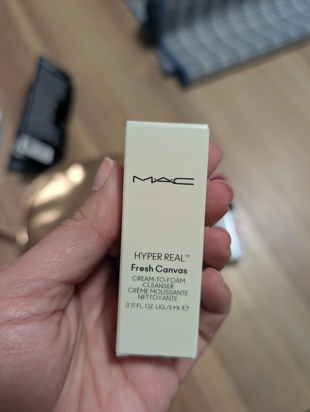 Mac Cosmetics Bundle - Picture 7 of 9